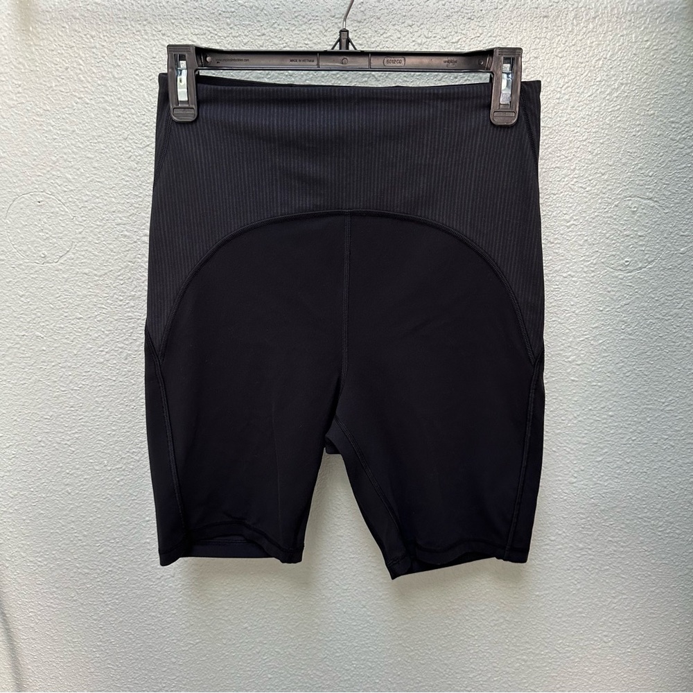 Lululemon Athletica Black Super High Waisted Shorts Size 8